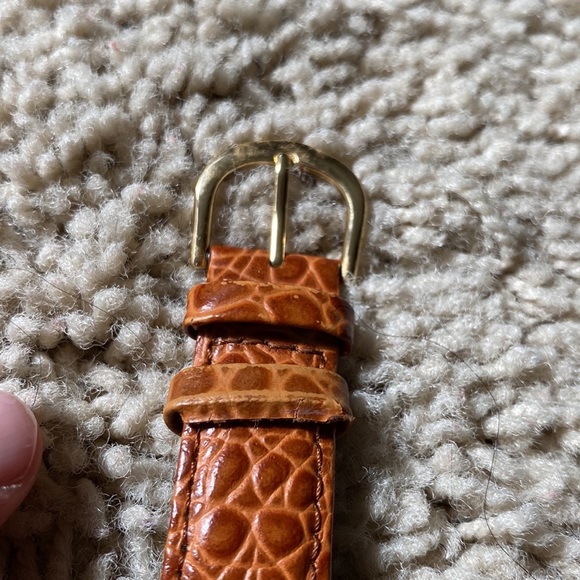 Casio 1330 Leather Dress Watch - Picture 10 of 13